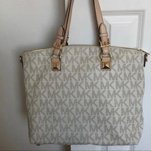 Michael Kors Signature Shoulder Bag